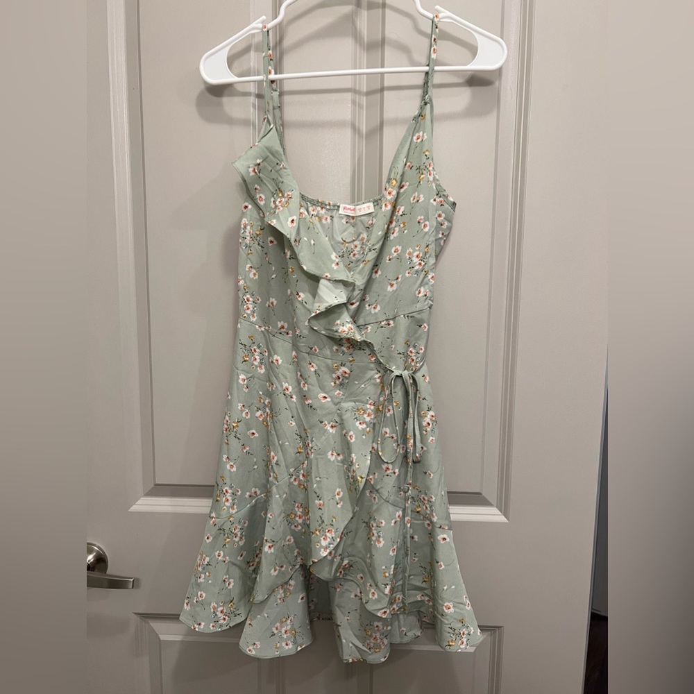 ROMWE Green Floral Wrap Dress